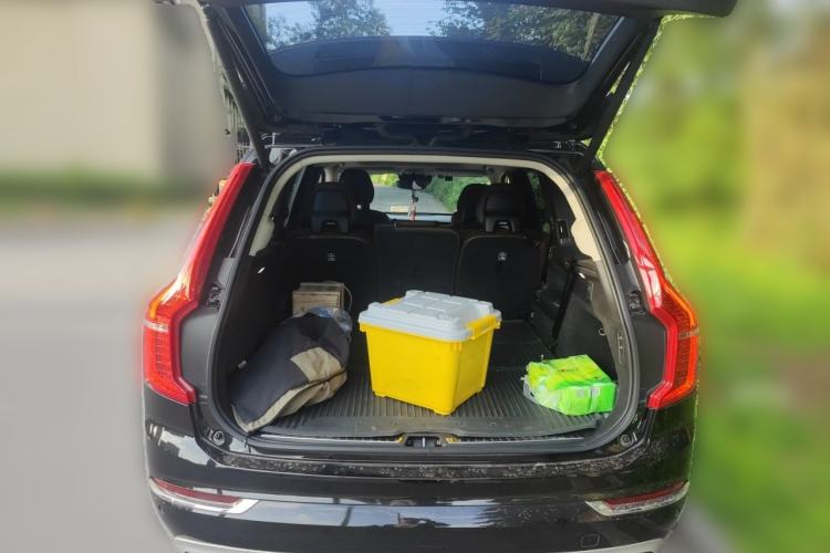Used Volvo XC90 2018 T6 Prestige 7-Seater Trunk