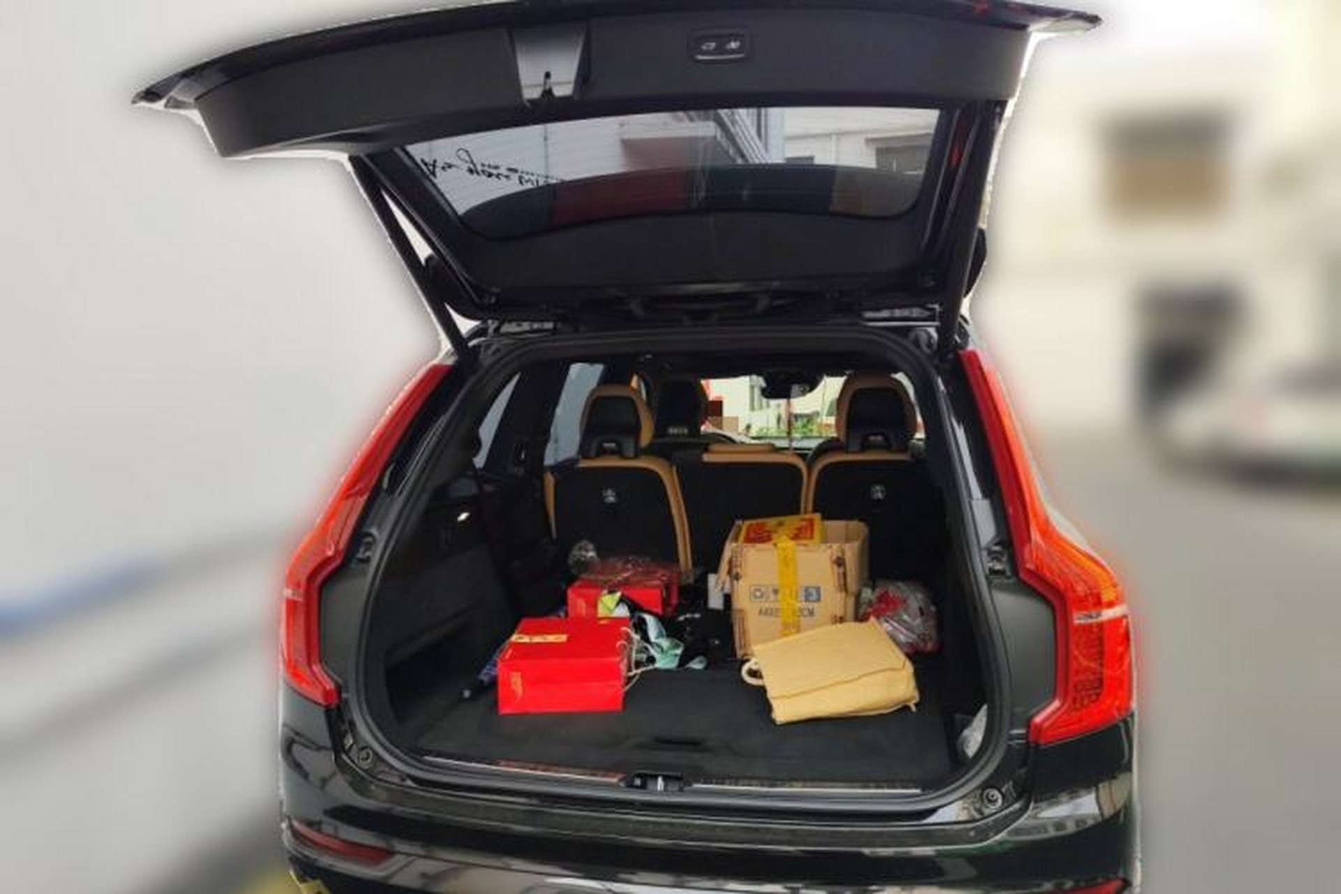 Used Volvo XC90 2018 T6 Zhiyi Edition 7-Seater Trunk