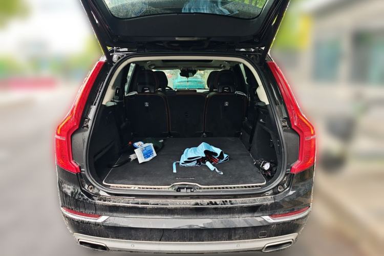 Used Volvo XC90 2018 T6 Prestige 7-Seater Trunk
