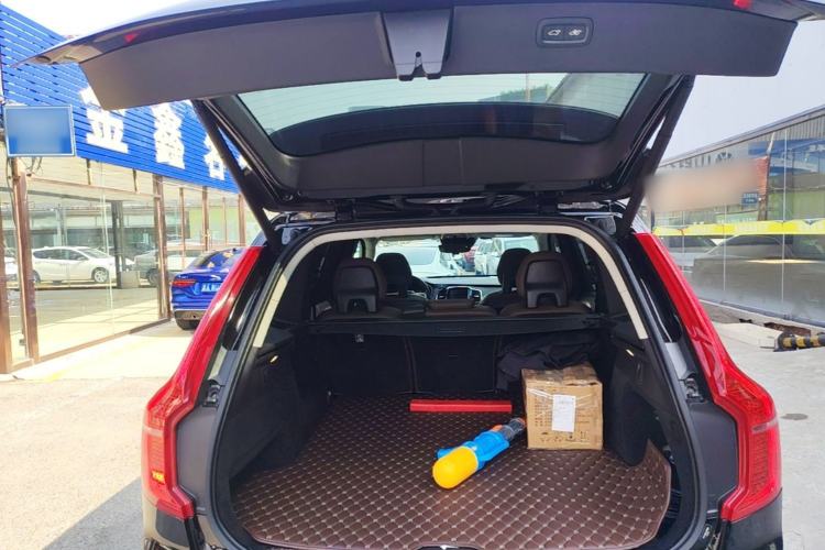 Used Volvo XC90 2018 T5 Zhiyi Edition 5-seater Trunk