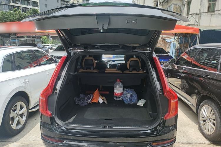Used Volvo XC90 2018 T6 Zhiyi Edition 5-seater Trunk