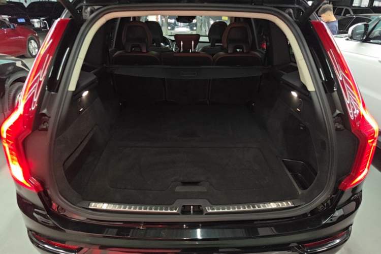 Used Volvo XC90 2018 T5 Zhiyi Edition 5-seater Trunk