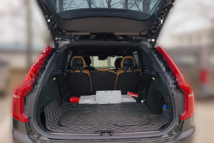 Used Volvo XC90 2018 T6 Prestige 7-Seater Trunk