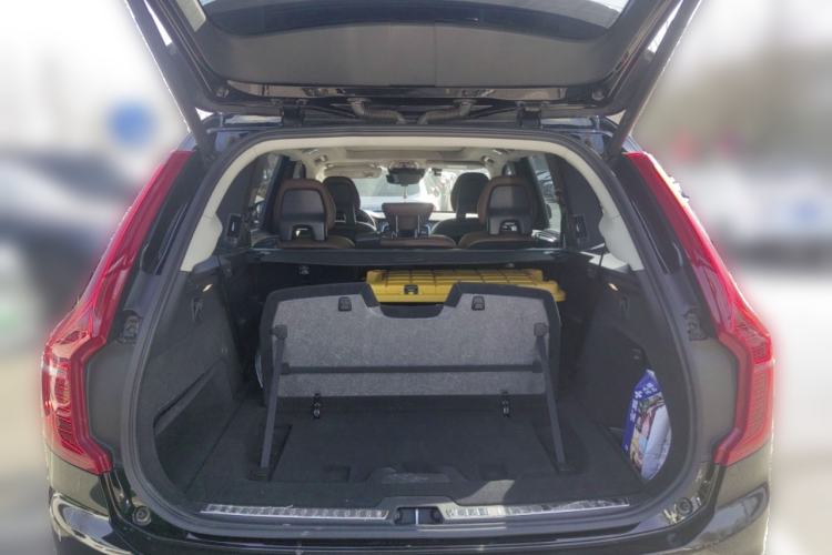 Used Volvo XC90 2018 T6 Zhiyi Edition 7-Seater Trunk