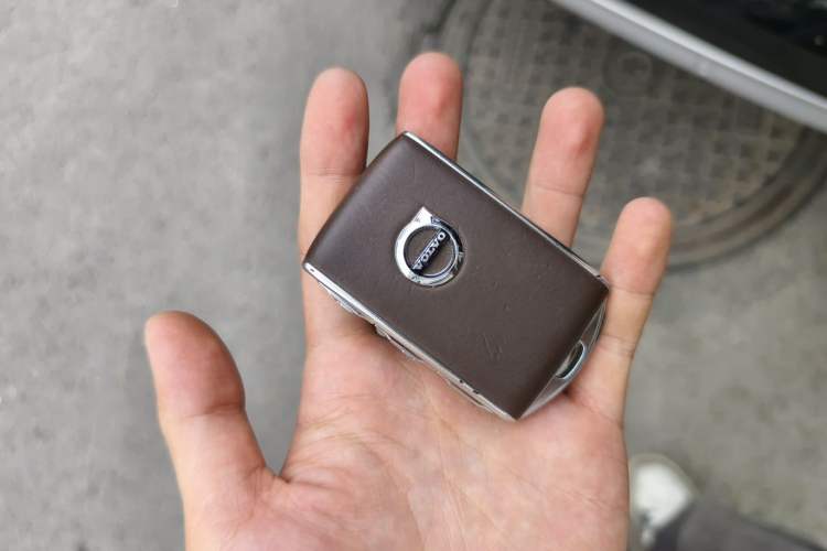 Used Volvo XC90  Vehicle Key