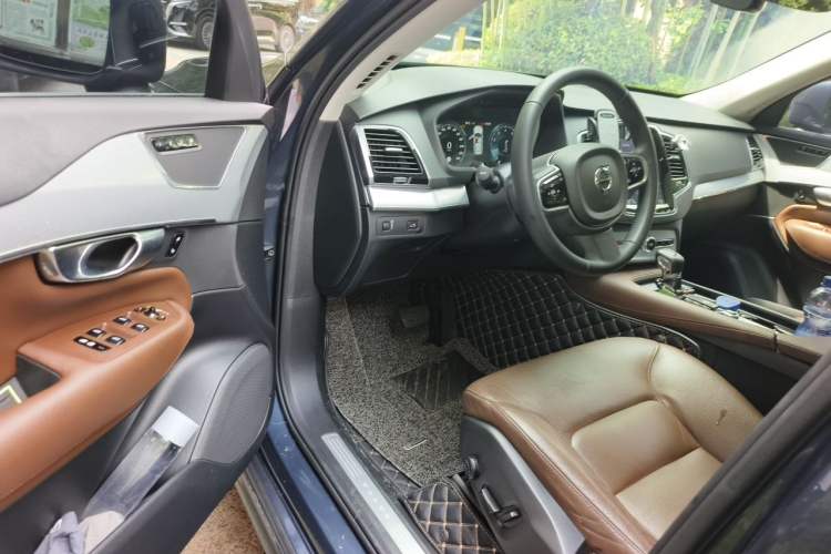 Used Volvo XC90 2018 T5 Zhiyi Edition 7-Seater Driver Seat