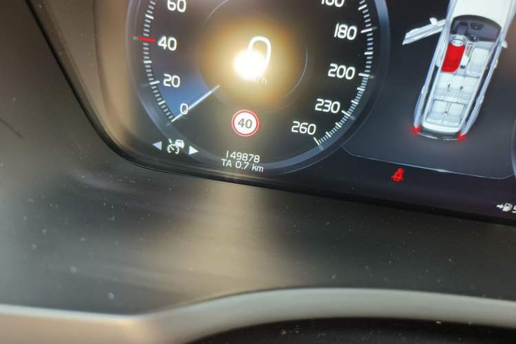Used Volvo XC90 2018 T5 Zhiyi Edition 7-Seater Odometer Close Up