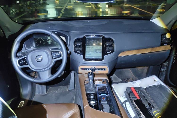 Used Volvo XC90 2018 T6 Zhiya Edition 7-seater Center Console