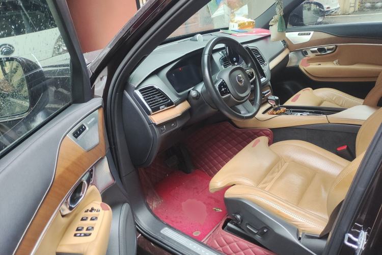 Used Volvo XC90 2018 T6 Prestige 7-Seater Driver Seat