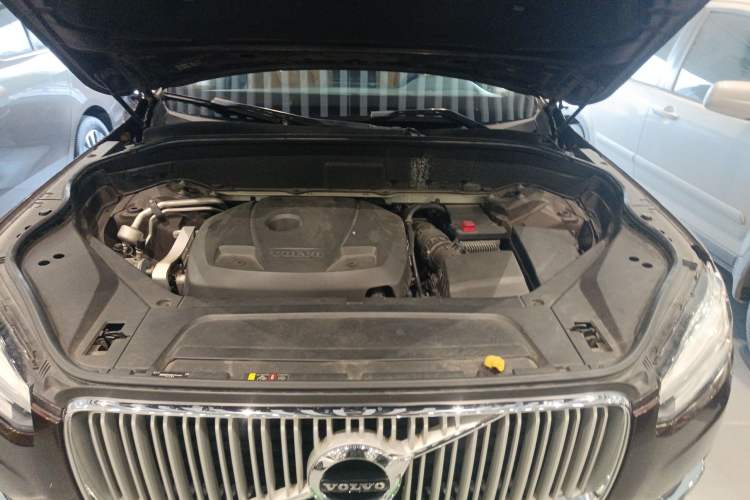 Used Volvo XC90 2018 T6 Zhiyi Edition 5-seater Engine Bay