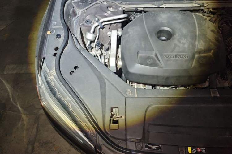 Used Volvo XC90 2018 T6 Zhiya Edition 7-seater Engine Bay Right