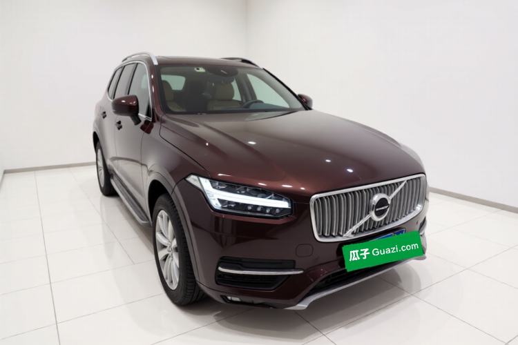 Used Volvo XC90 2018 T5 Zhiyi Edition 7-Seater Front Right 45 Deg