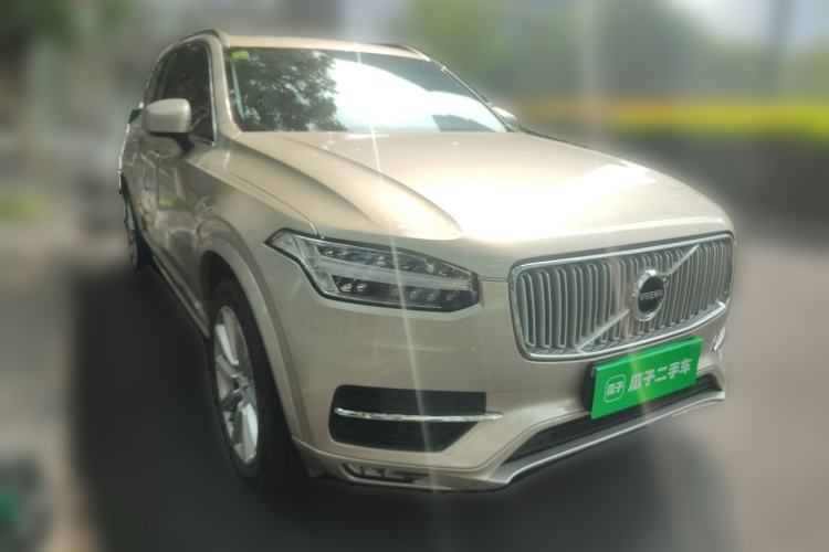 Used Volvo XC90 2018 T6 Zhiyi Edition 7-Seater Front Right 45 Deg