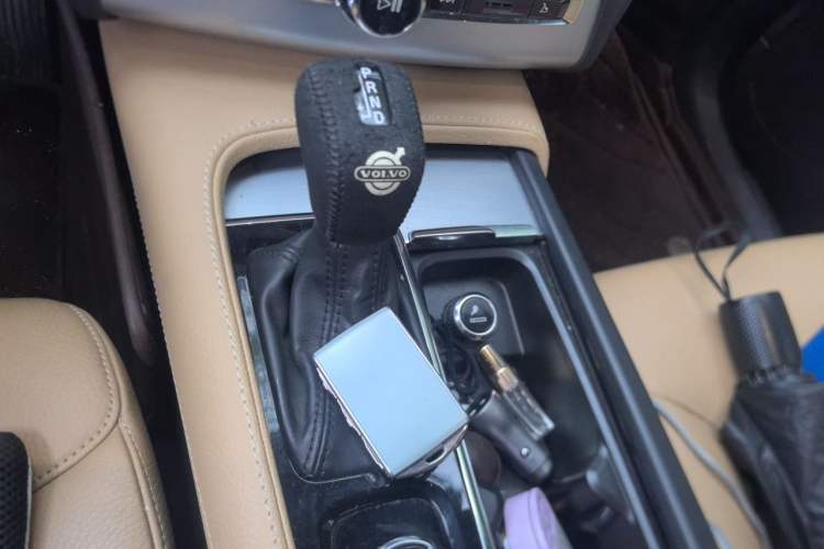 Used Volvo XC90 2018 T6 Zhiyi Edition 7-Seater Gear Lever