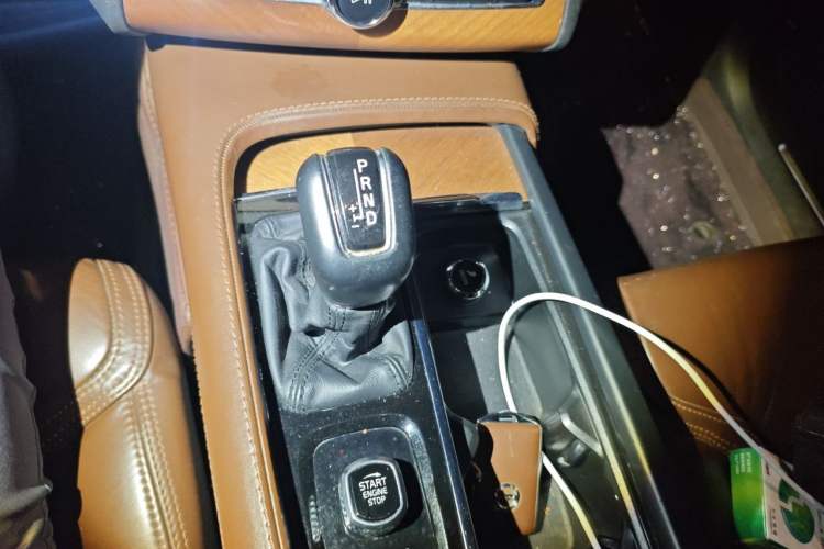 Used Volvo XC90 2018 T6 Zhiya Edition 7-seater Gear Lever