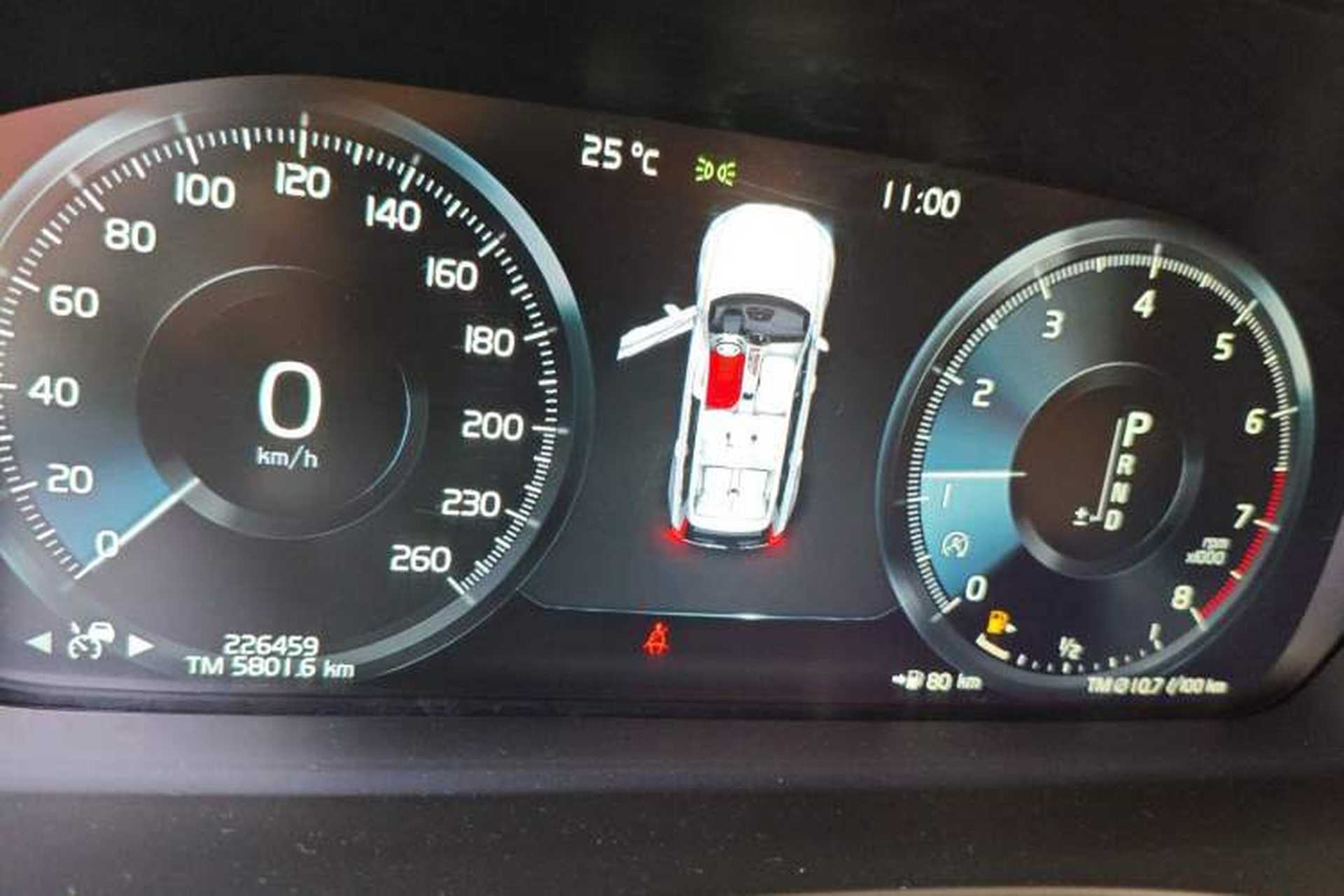 Used Volvo XC90 2018 T6 Prestige 7-Seater Instrument Cluster