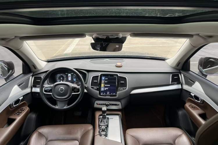 Used Volvo XC90 2018 T6 Zhiyi Edition 5-seater Interior 1