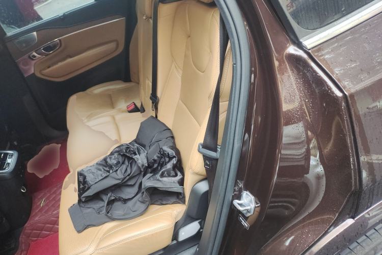 Used Volvo XC90 2018 T6 Prestige 7-Seater Left Rear Seat