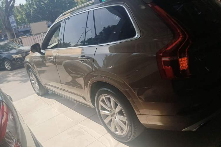Used Volvo XC90 2018 T6 Zhiyi Edition 7-Seater Left Side