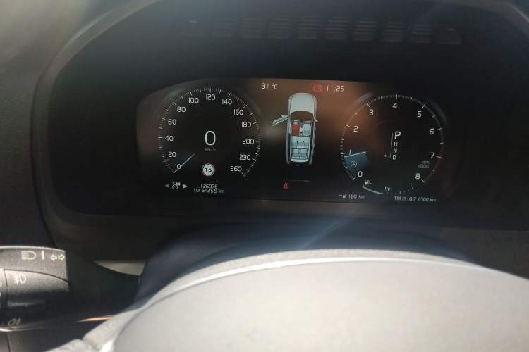 Used Volvo XC90 2018 T6 Zhiyi Edition 7-Seater Odometer Close Up