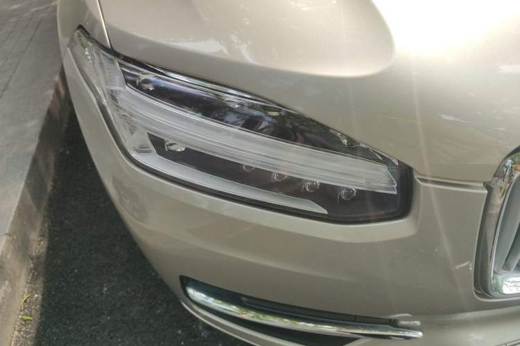 Used Volvo XC90 2018 T6 Zhiyi Edition 7-Seater Right Front Headlight