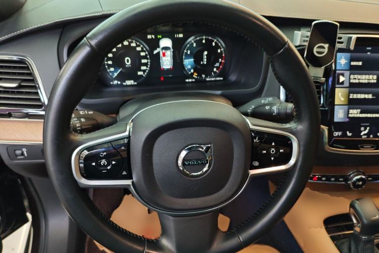 Used Volvo XC90 2018 T6 Prestige 7-Seater Steering Wheel