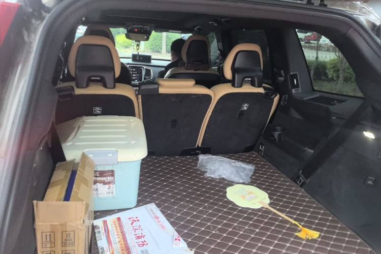 Used Volvo XC90 2018 T6 Zhiyi Edition 7-Seater Trunk