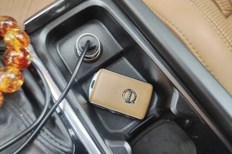 Used Volvo XC90 2018 T6 Prestige 7-Seater Vehicle Key