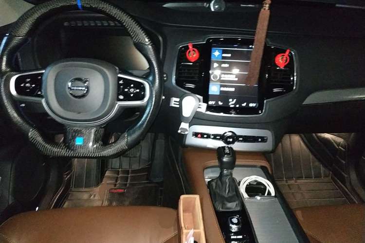 Used Volvo XC90 2018 T6 Zhiyi Edition 5-seater Center Console