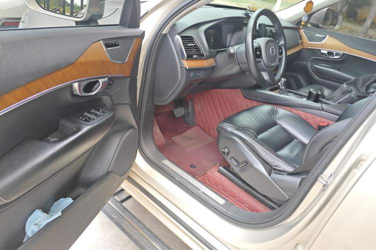 Used Volvo XC90 2018 T6 Zhiya Edition 7-seater Driver Seat