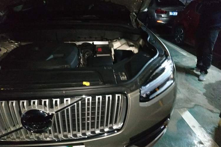 Used Volvo XC90 2018 T6 Zhiyi Edition 5-seater Engine Bay Left