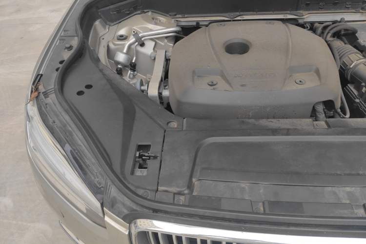 Used Volvo XC90 2018 T6 Zhiya Edition 7-seater Engine Bay Right