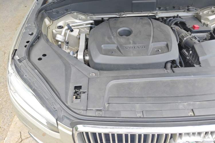 Used Volvo XC90 2018 T6 Zhiya Edition 7-seater Engine Bay Right