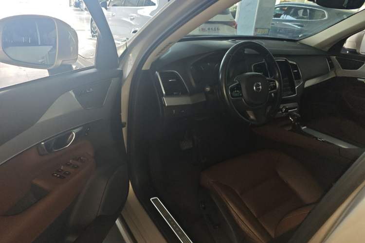 Used Volvo XC90 2018 T6 Zhiyi Edition 7-Seater Interior 2
