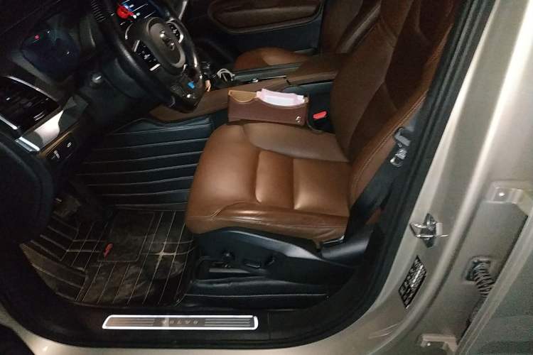 Used Volvo XC90 2018 T6 Zhiyi Edition 5-seater Left Front Seat