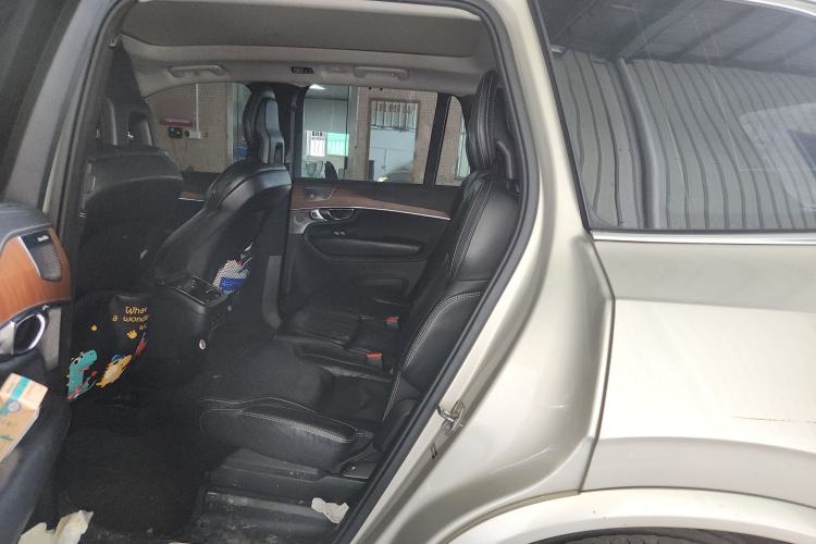 Used Volvo XC90 2018 T6 Prestige 7-Seater Left Rear Seat