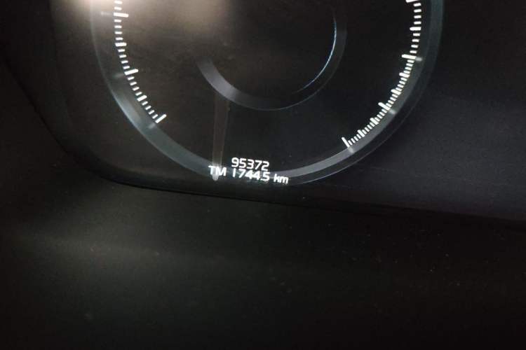 Used Volvo XC90 2018 T6 Zhiyi Edition 7-Seater Odometer Close Up