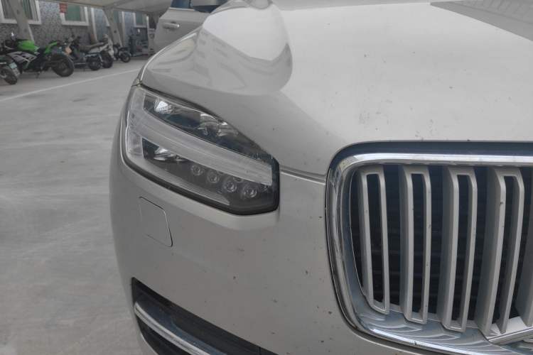 Used Volvo XC90 2018 T6 Zhiya Edition 7-seater Right Front Headlight