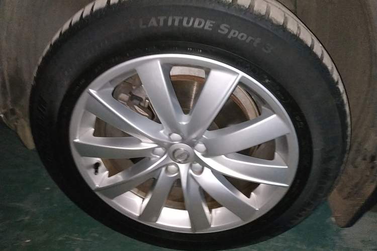 Used Volvo XC90 2018 T6 Zhiyi Edition 5-seater Right Front Wheel Hub