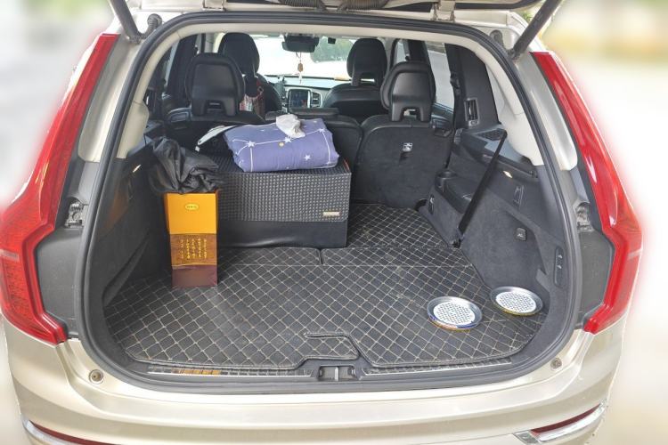 Used Volvo XC90 2018 T6 Zhiya Edition 7-seater Trunk