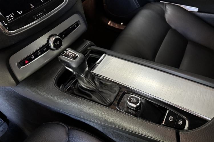 Used Volvo XC90 2018 T5 Zhiyi Edition 5-seater Gear Lever