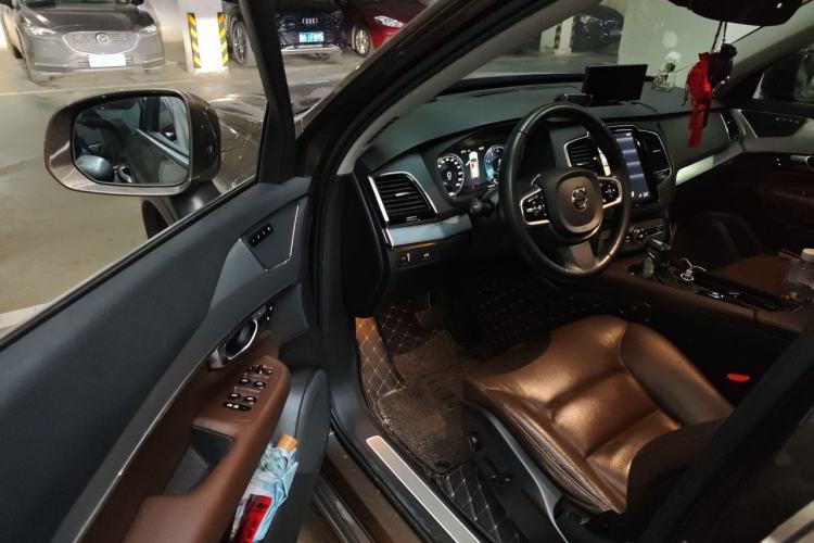 Used Volvo XC90 2018 T6 Zhiyi Edition 7-Seater Driver Seat