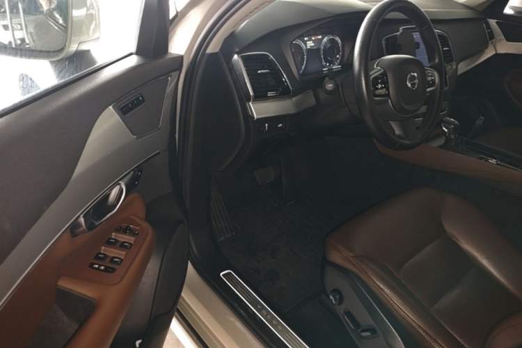 Used Volvo XC90 2018 T6 Zhiyi Edition 7-Seater Driver Seat