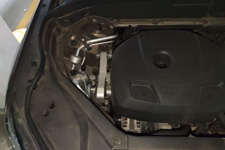 Used Volvo XC90 2018 T6 Zhiyi Edition 7-Seater Engine Bay Right
