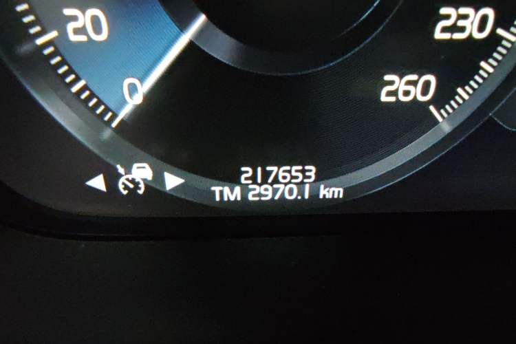 Used Volvo XC90 2018 T6 Zhiyi Edition 7-Seater Odometer Close Up
