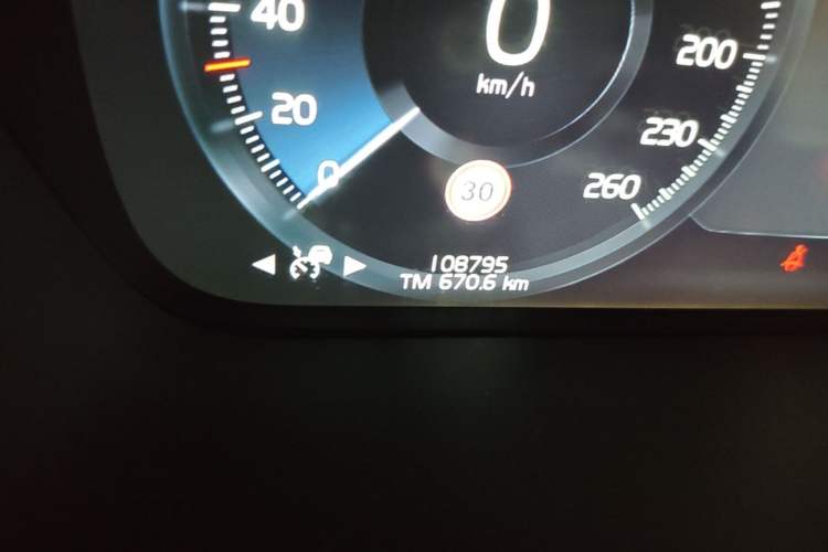 Used Volvo XC90 2018 T6 Zhiyi Edition 7-Seater Odometer Close Up