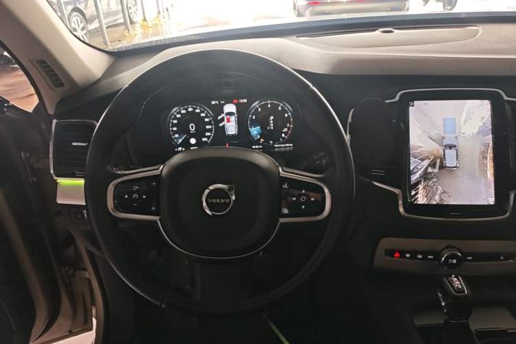 Used Volvo XC90 2018 T6 Zhiyi Edition 7-Seater Steering Wheel
