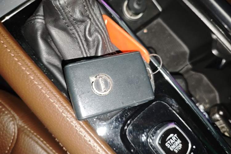 Used Volvo XC90 2018 T6 Zhiyi Edition 7-Seater Vehicle Key