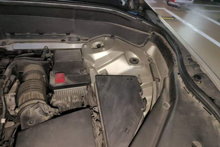 Used Volvo XC90 2018 T6 Zhiyi Edition 7-Seater Engine Bay Left