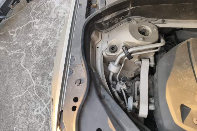 Used Volvo XC90 2018 T6 Zhiyi Edition 7-Seater Engine Bay Right